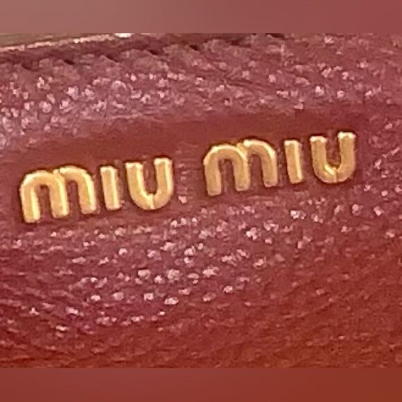 Miu Miu Large Bordeaux Pebbled Tote Bag - Picture 12 of 13